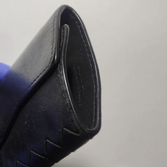 Bottega Veneta Black Leather Intrecciato 6 key holder 4.5x2.5-in, Women' Luxury - Picture 6 of 11